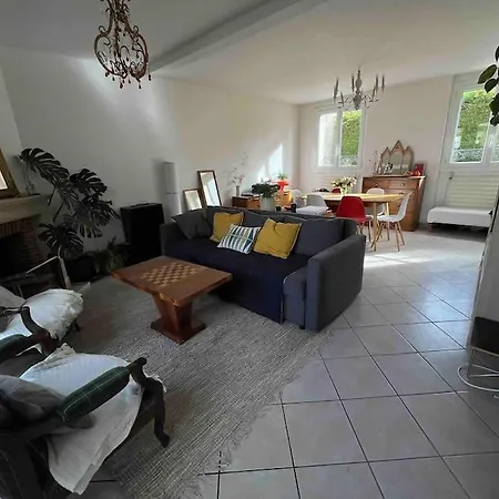 Maison Familiale A 15 Min De Paris/ Jo2024 Wersal